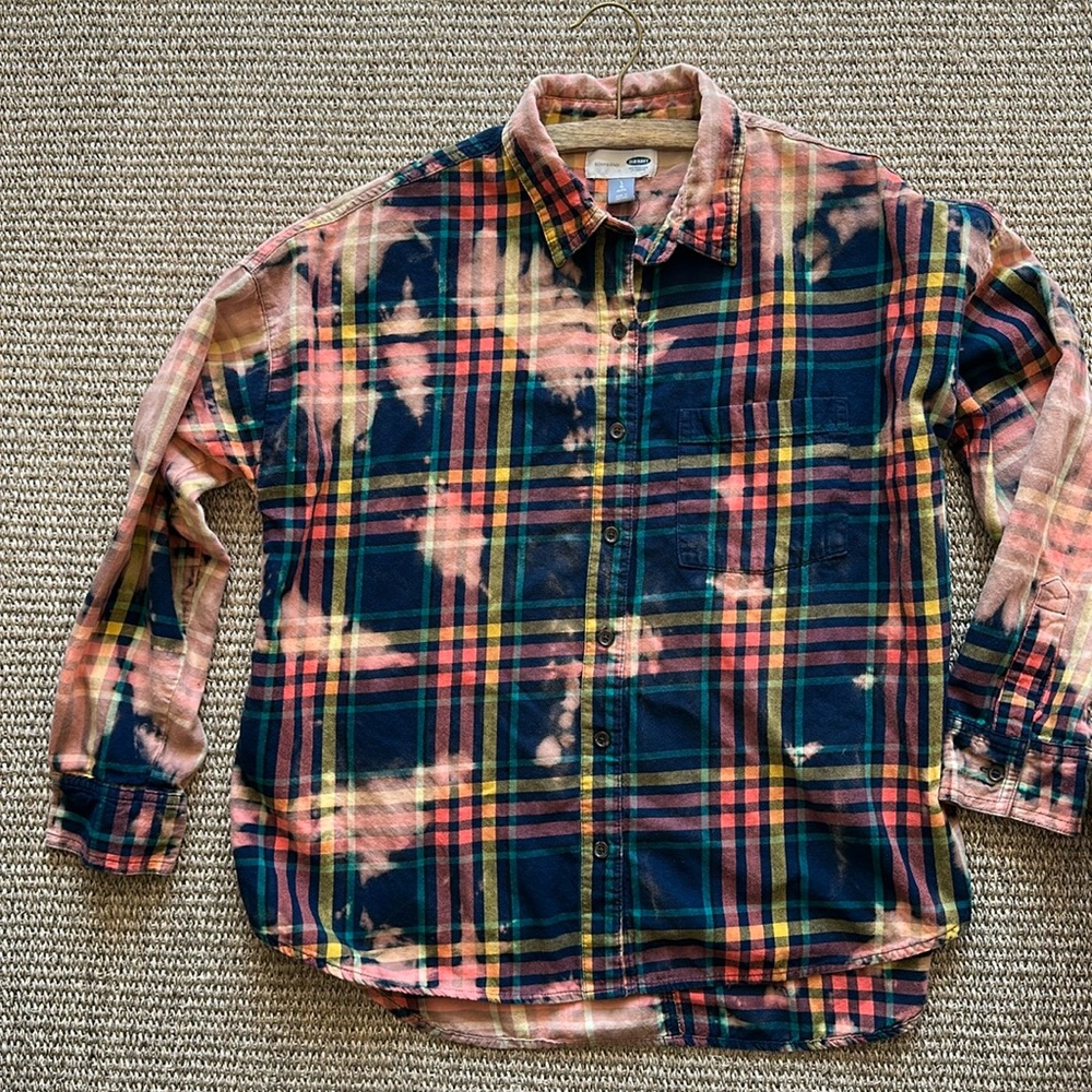 Distressed old navy boyfriend flannel w decal add to back
